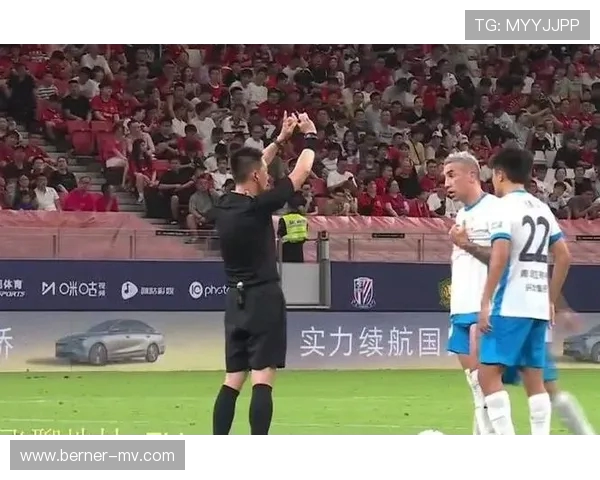 裁判评议:高迪进球无效罗德里格禁区倒地未获点球判罚完全准确 裁判评议:高迪进球无效罗德里格禁区倒地未获点球判罚完全准确