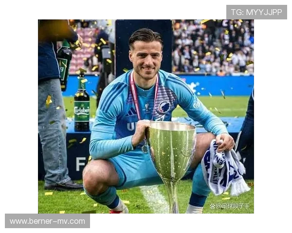 迪马:尤文有意以带特定条件的买断条款租借穆阿尼 迪马:尤文有意以带特定条件的买断条款租借穆阿尼