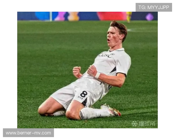 麦克托米奈主动致电霍伊伦邀请加盟那不勒斯 双方有望携手共赴新挑战 麦克托米奈主动致电霍伊伦邀请加盟那不勒斯 双方有望携手共赴新挑战